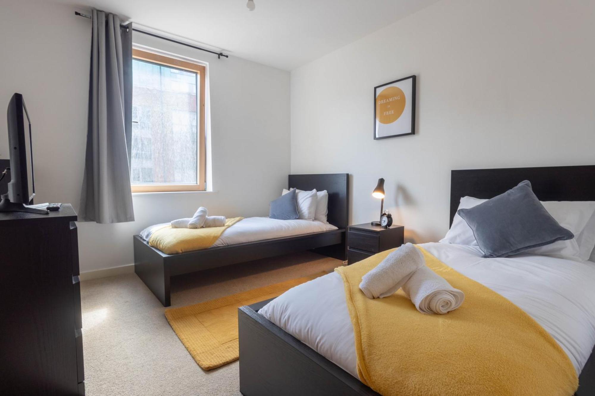 Leilighet Stylish 2br Flat - Free Gym - Contractors